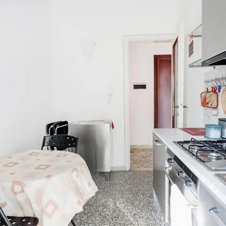 Porta Romana Comfortable Flat Con Balcone Apartment Milan