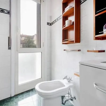 Porta Romana Comfortable Flat Con Balcone Apartment