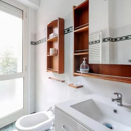 Porta Romana Comfortable Flat Con Balcone Apartment Milan