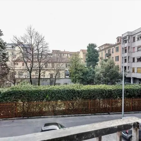 Apartment Porta Romana Comfortable Flat Con Balcone Milan